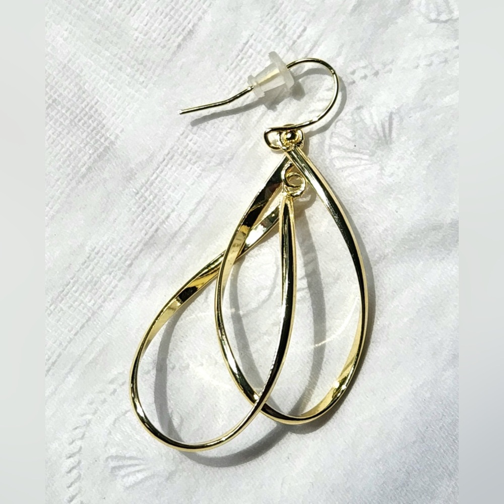 Alexcraft Dangle Earrings